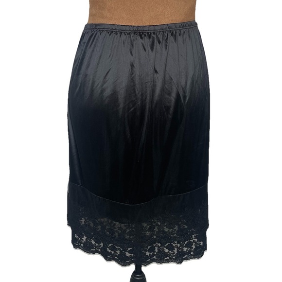 Vintage Black Half Slip Double Layered Lace Hem Size Small O2 Collection Korea - Picture 2 of 13